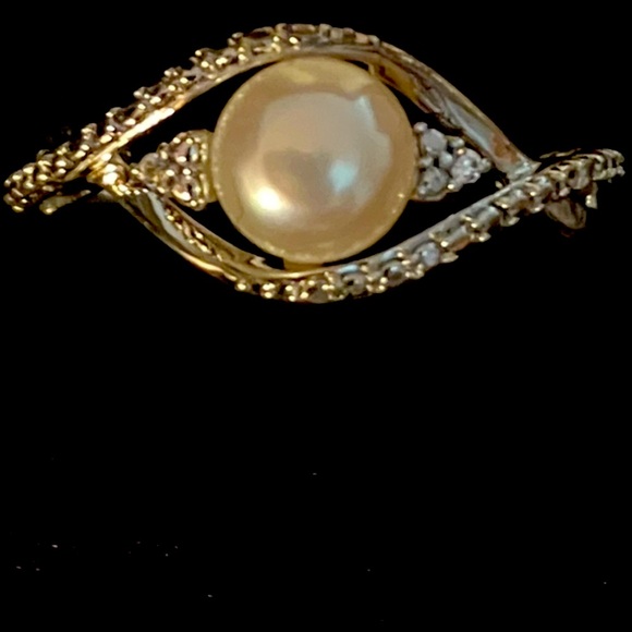 Elegant 925 with Genuine Diamonds and Pearl Jewelry Set - Picture 3 of 4